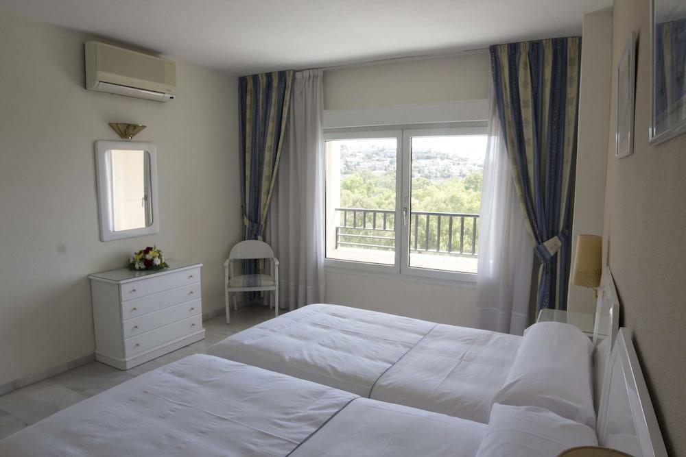 Flatotel International Benalmadena Bagian luar foto