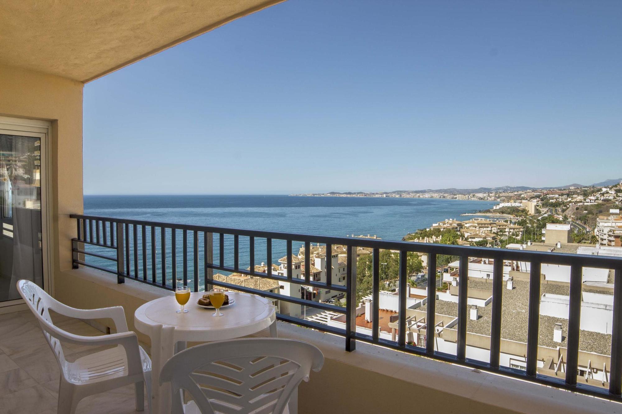 Flatotel International Benalmadena Bagian luar foto