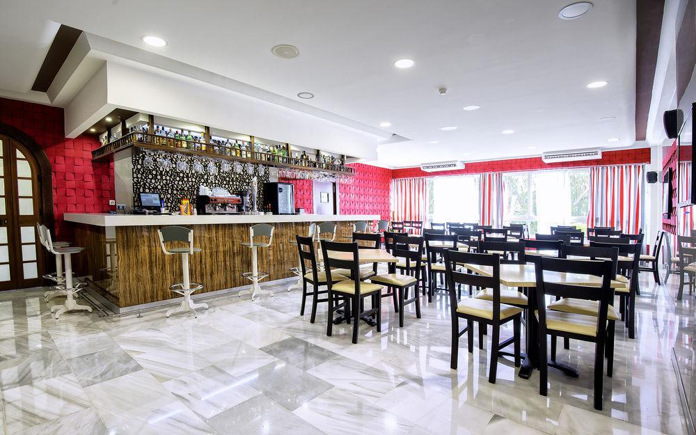 Flatotel International Benalmadena Bagian luar foto
