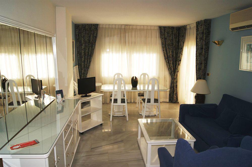 Flatotel International Benalmadena Bagian luar foto